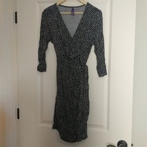 Seraphine maternity dress blue with white dots